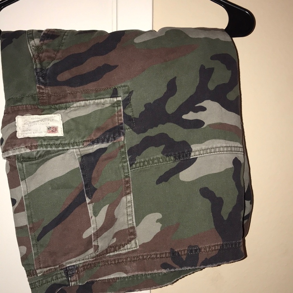 🌳Men’s Camo shorts sz 40🌳